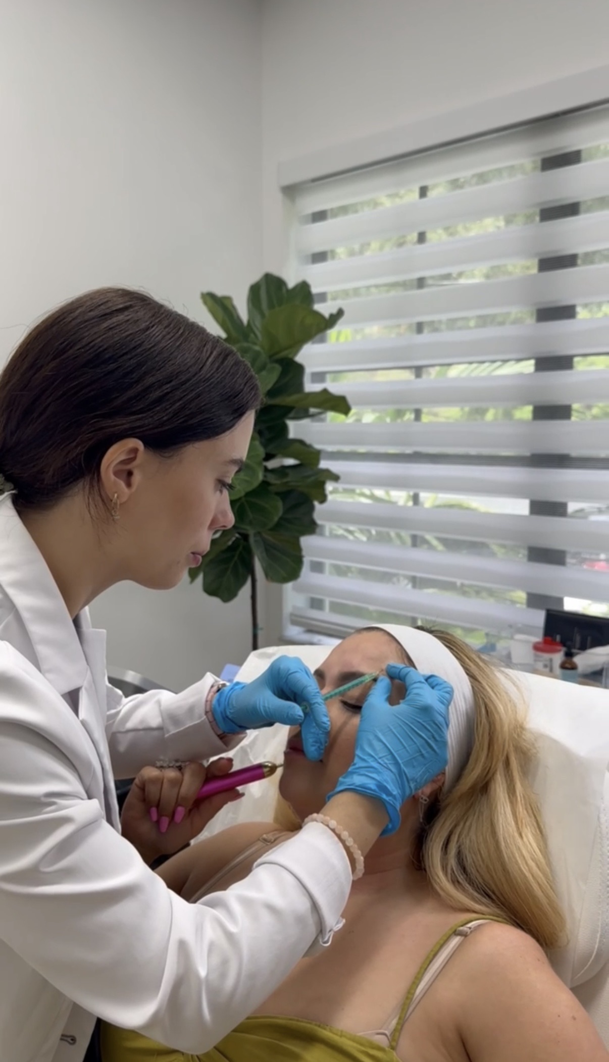 Dermal Filler Injection Miami Provider injecting dermal filler with precision during a treatment at Miami Skin Spa in Brickell, Miami
